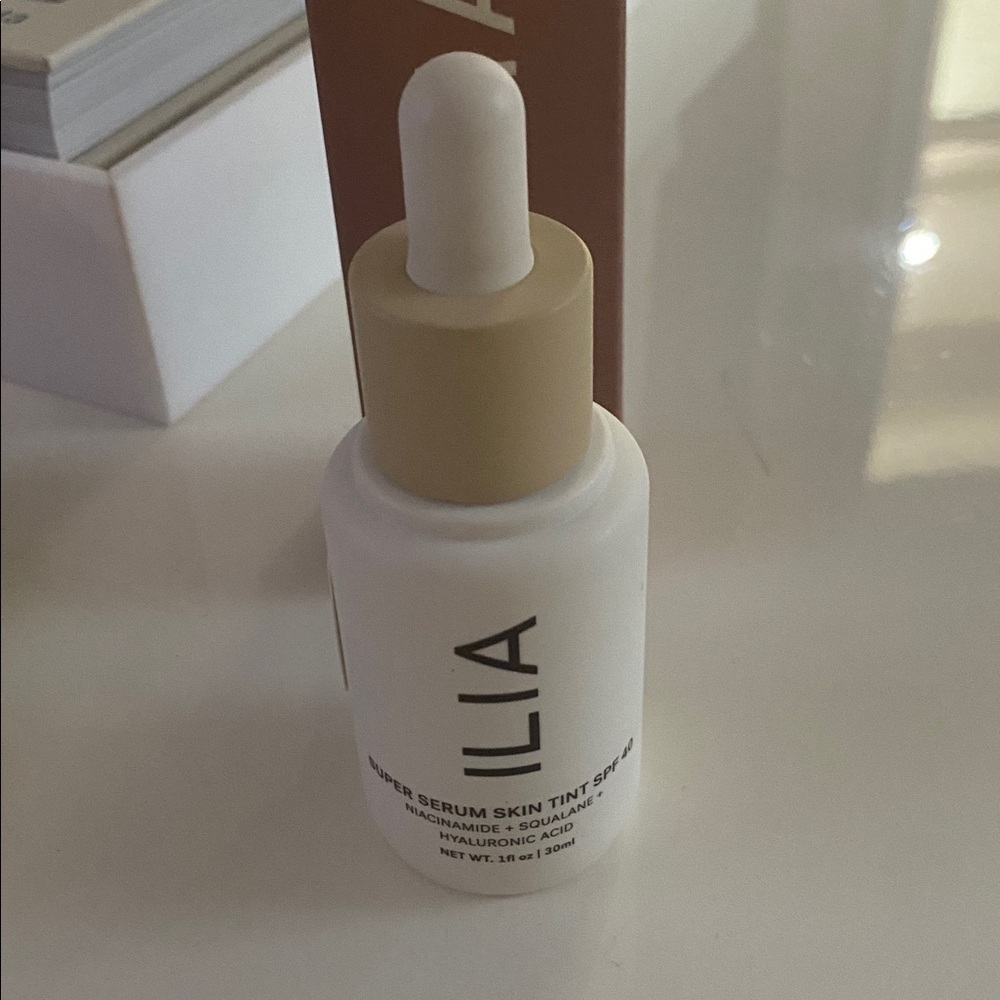 ILIA SUPER SERUM SKIN TINT SPF 40